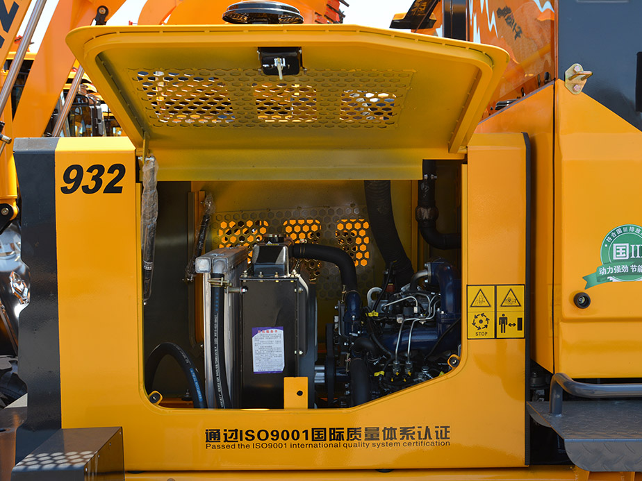 攪拌裝載機(jī)怎么開能省油？